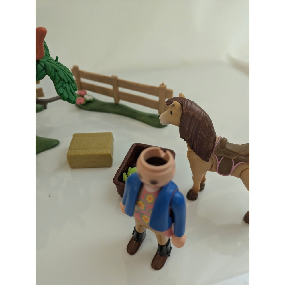 Playmobil Country Horse Paddock 5227 Playset Horses Fencing Squirrels Boxed 2012 - Picture 4 of 14